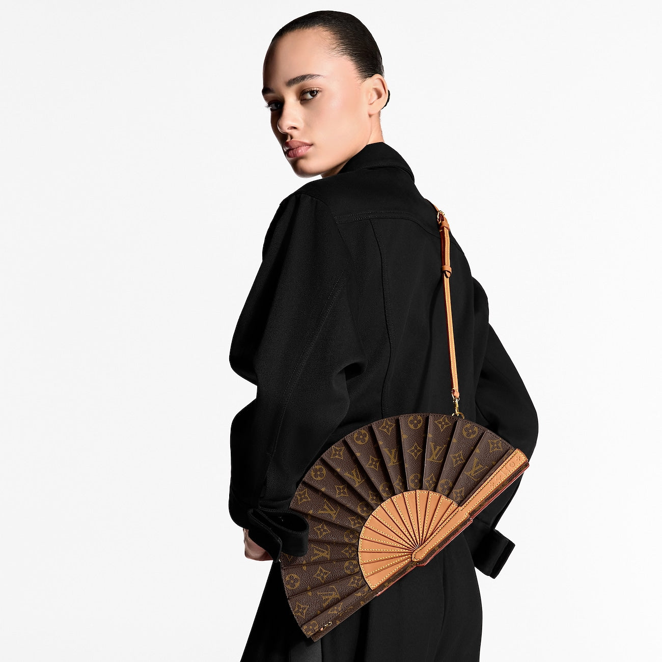LV Fan Bag | TOP SELLER