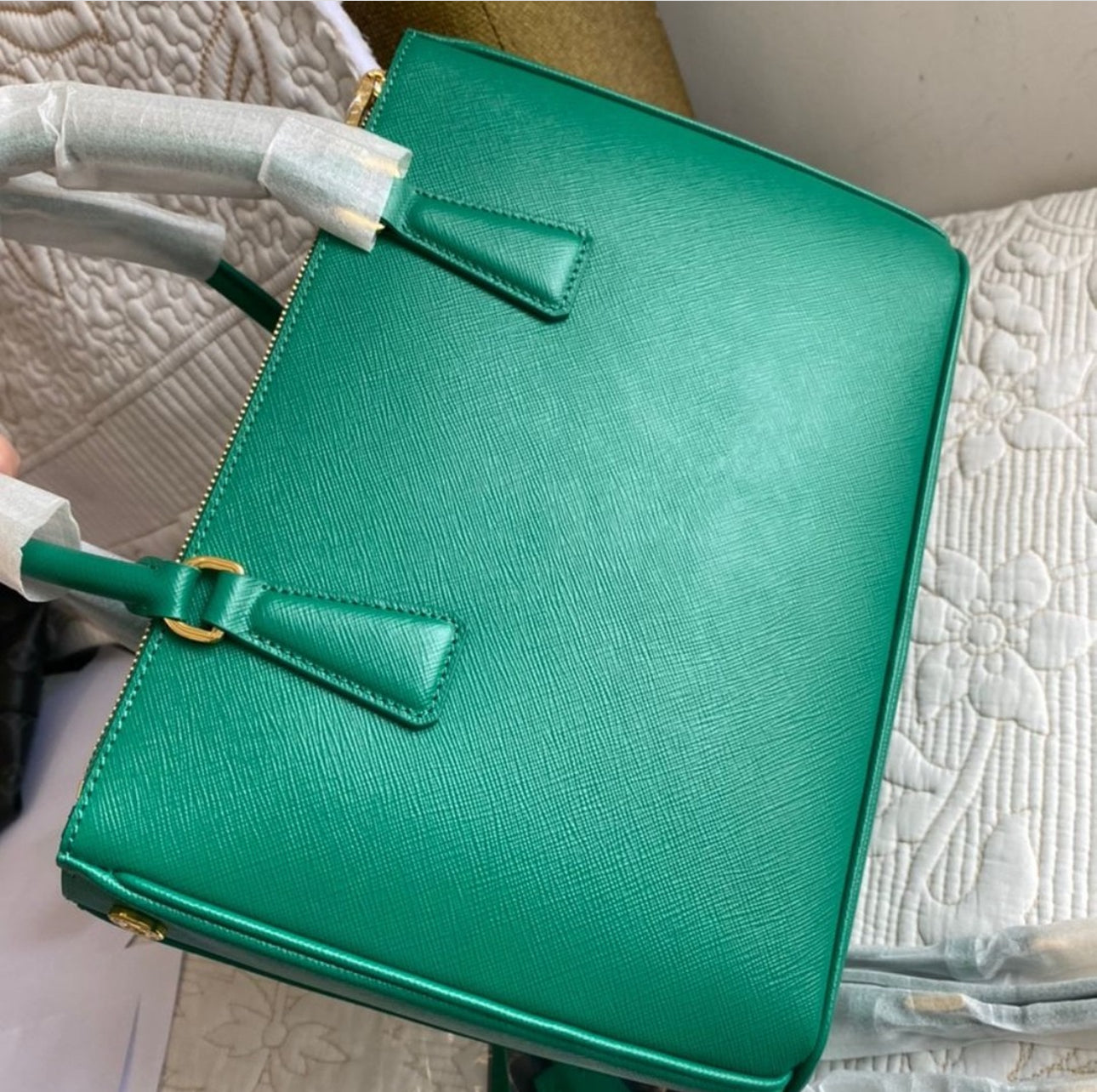 Medium Galleria Saffiano leather bag