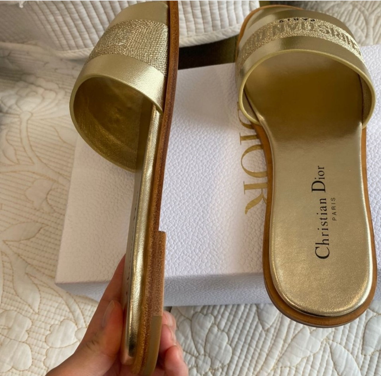 CD Metallic Gold-tone Dway Slide