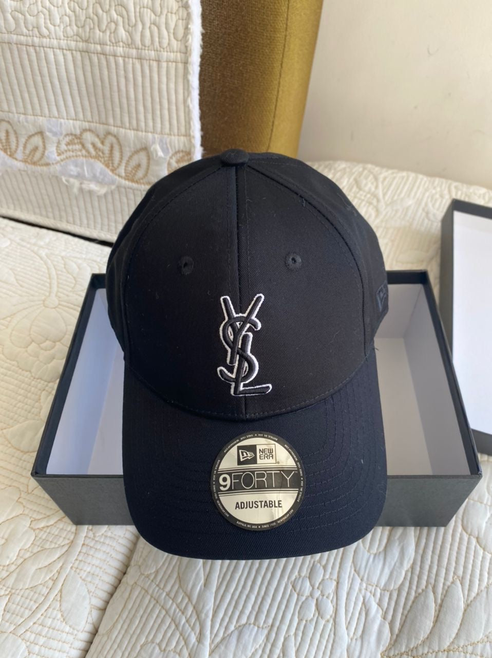 CASSANDRE EMBROIDERED CAP MADE IN COLLABORATION WITH NEW ERA | 2 Colors