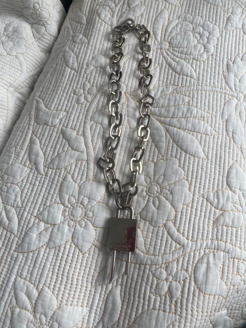 Collar de cadena de Givench