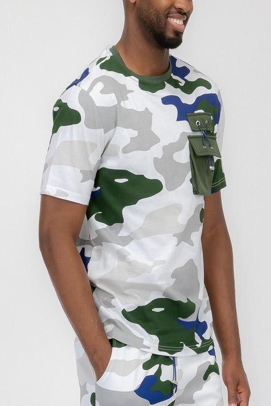 Camiseta de manga corta de camuflaje completo