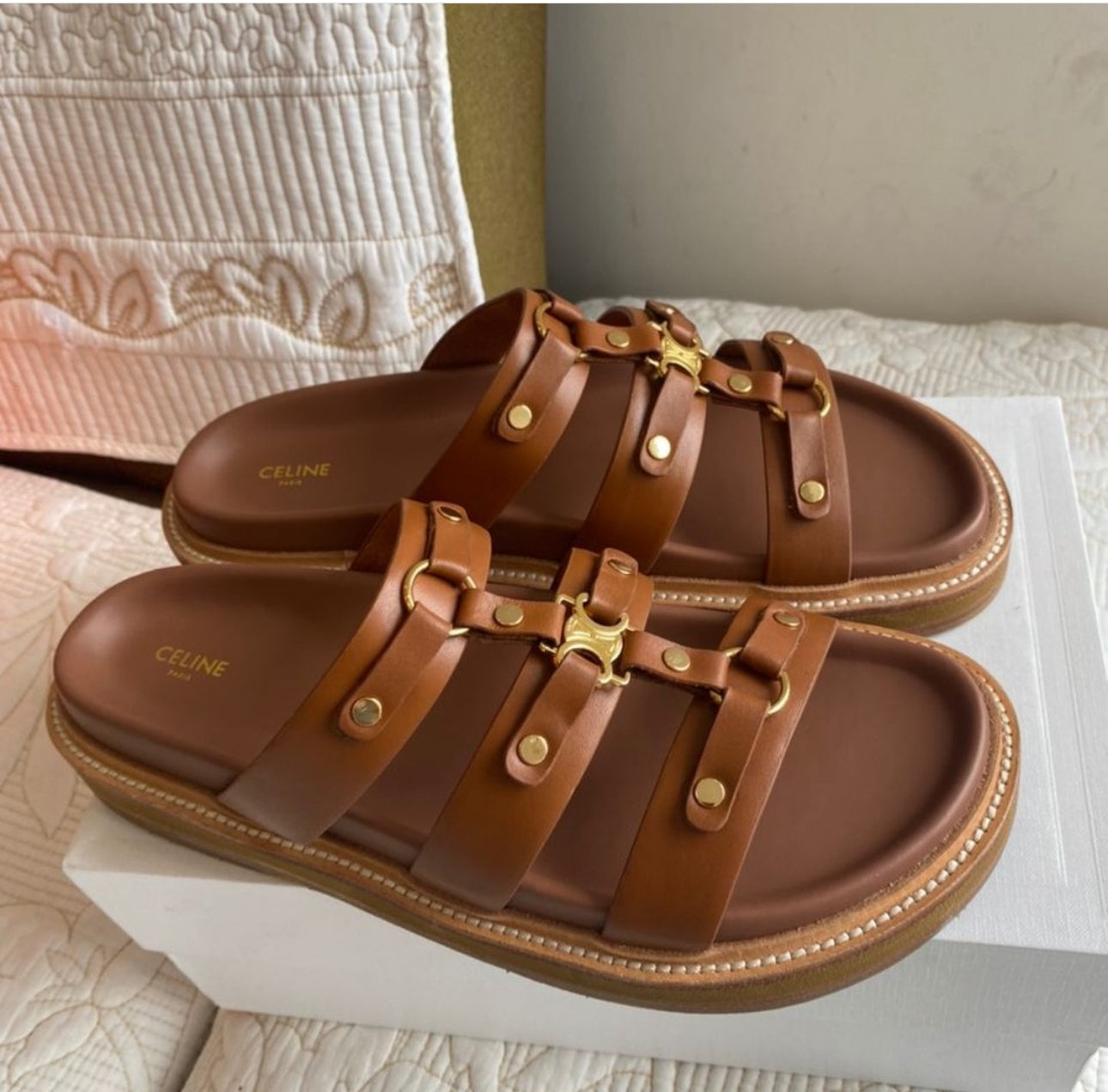 CELINE - TIPPI SLIDE IN CALFSKIN TAN