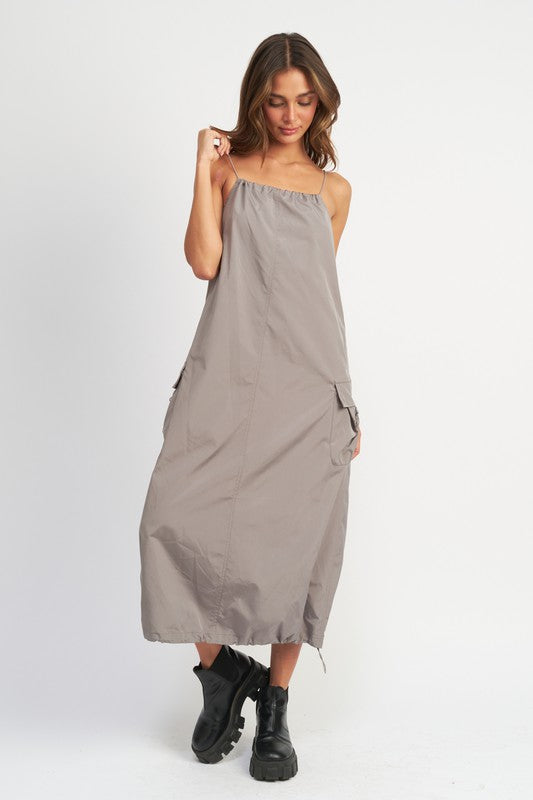 VESTIDO UTILIDAD CON TIRANTES ESPAGUETIS