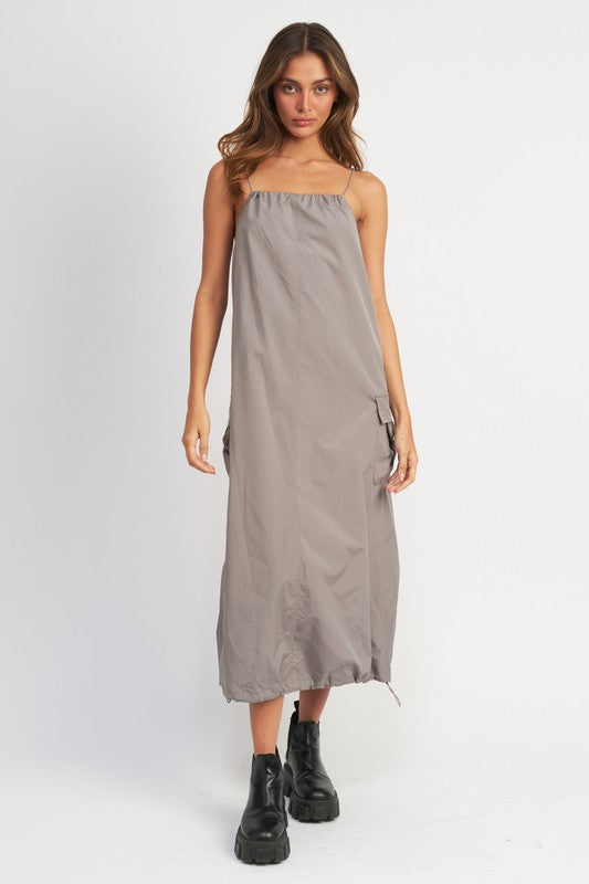 VESTIDO UTILIDAD CON TIRANTES ESPAGUETIS