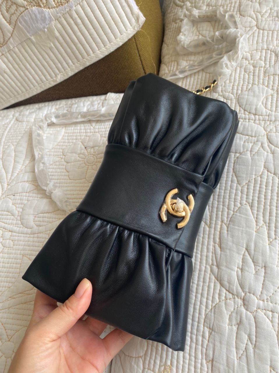 Coco Bow Chain Clutch