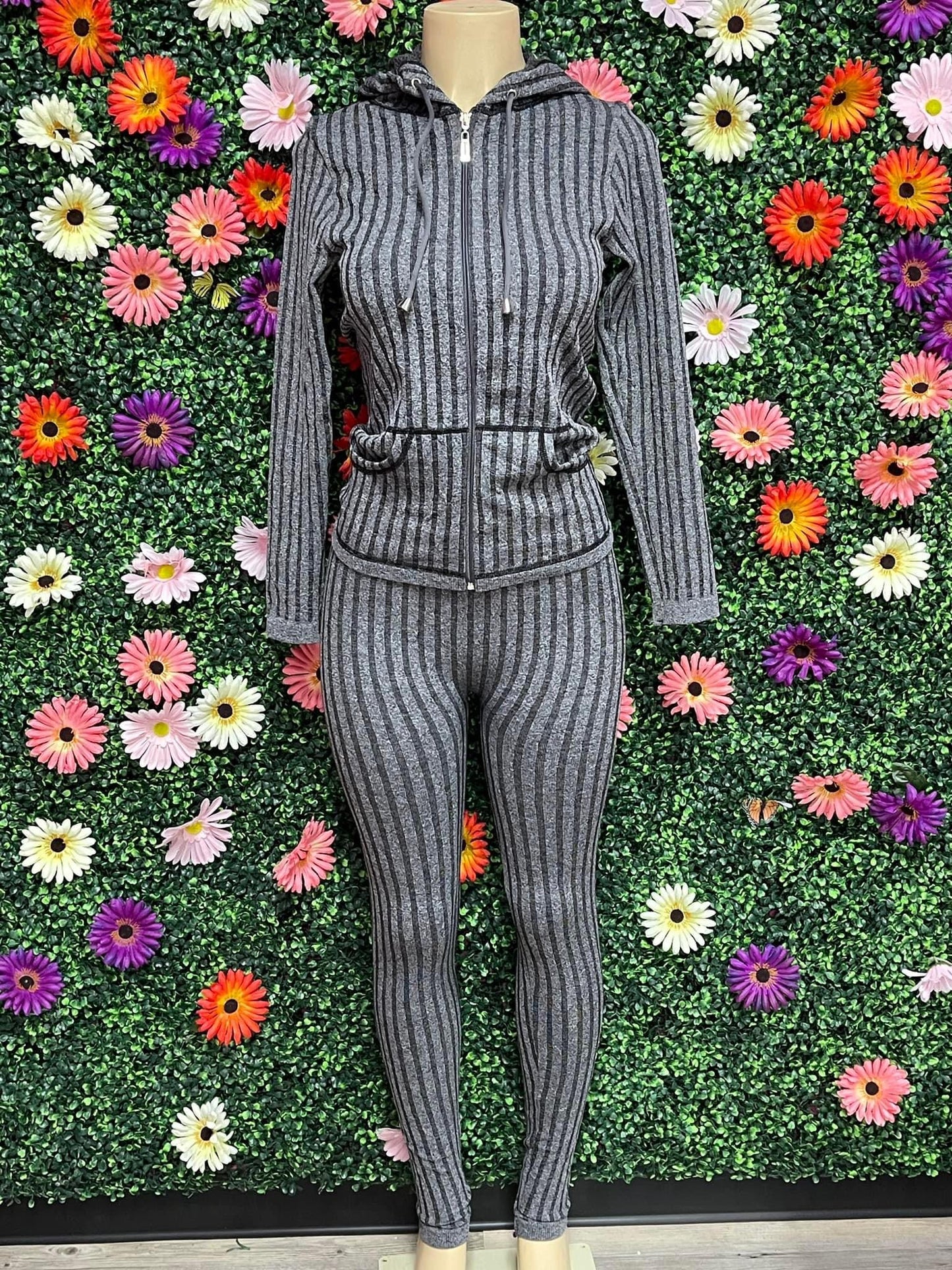 Conjunto Sudadera + Legging Gris Sobre Gris