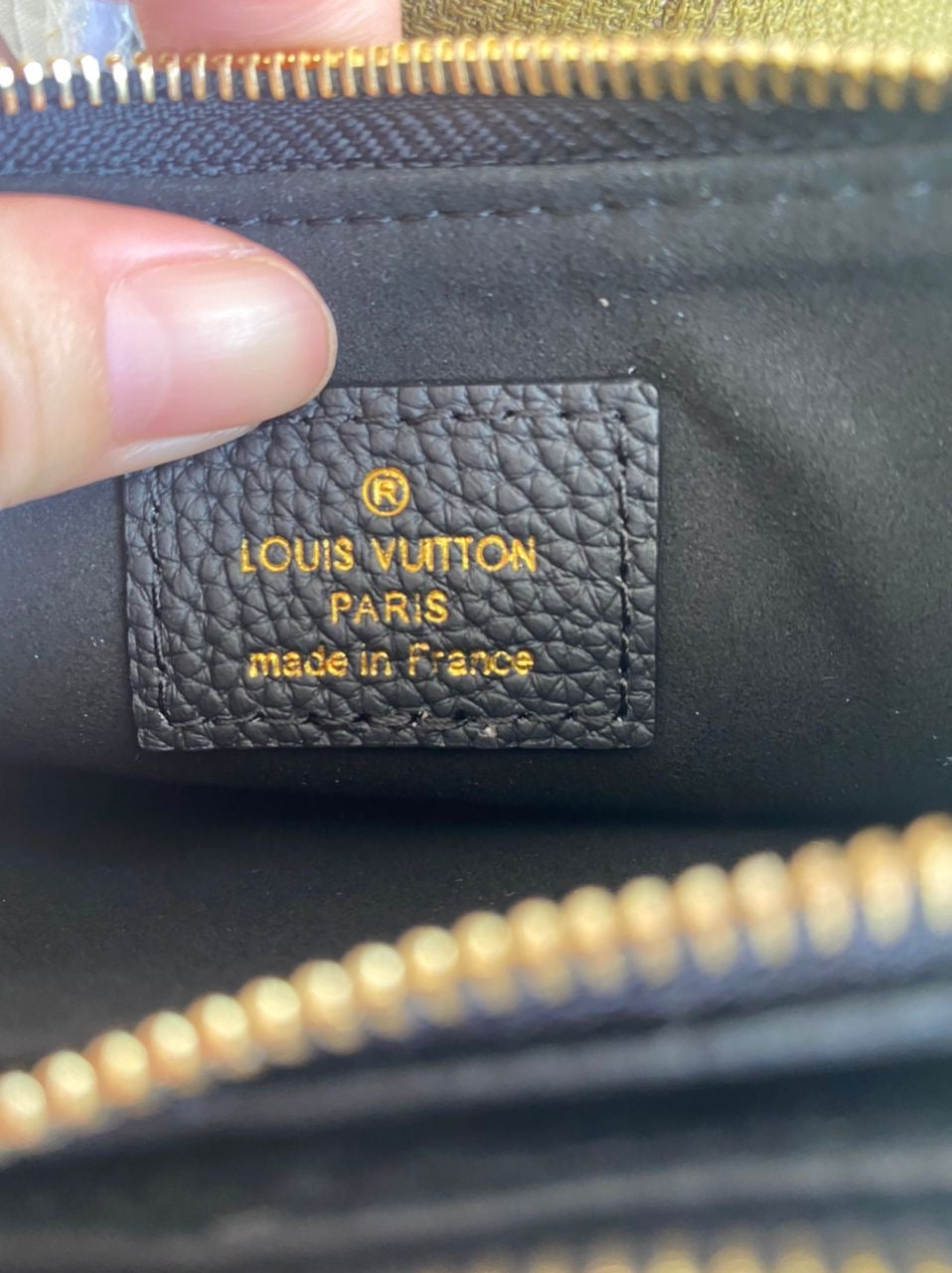 Liv Pochette