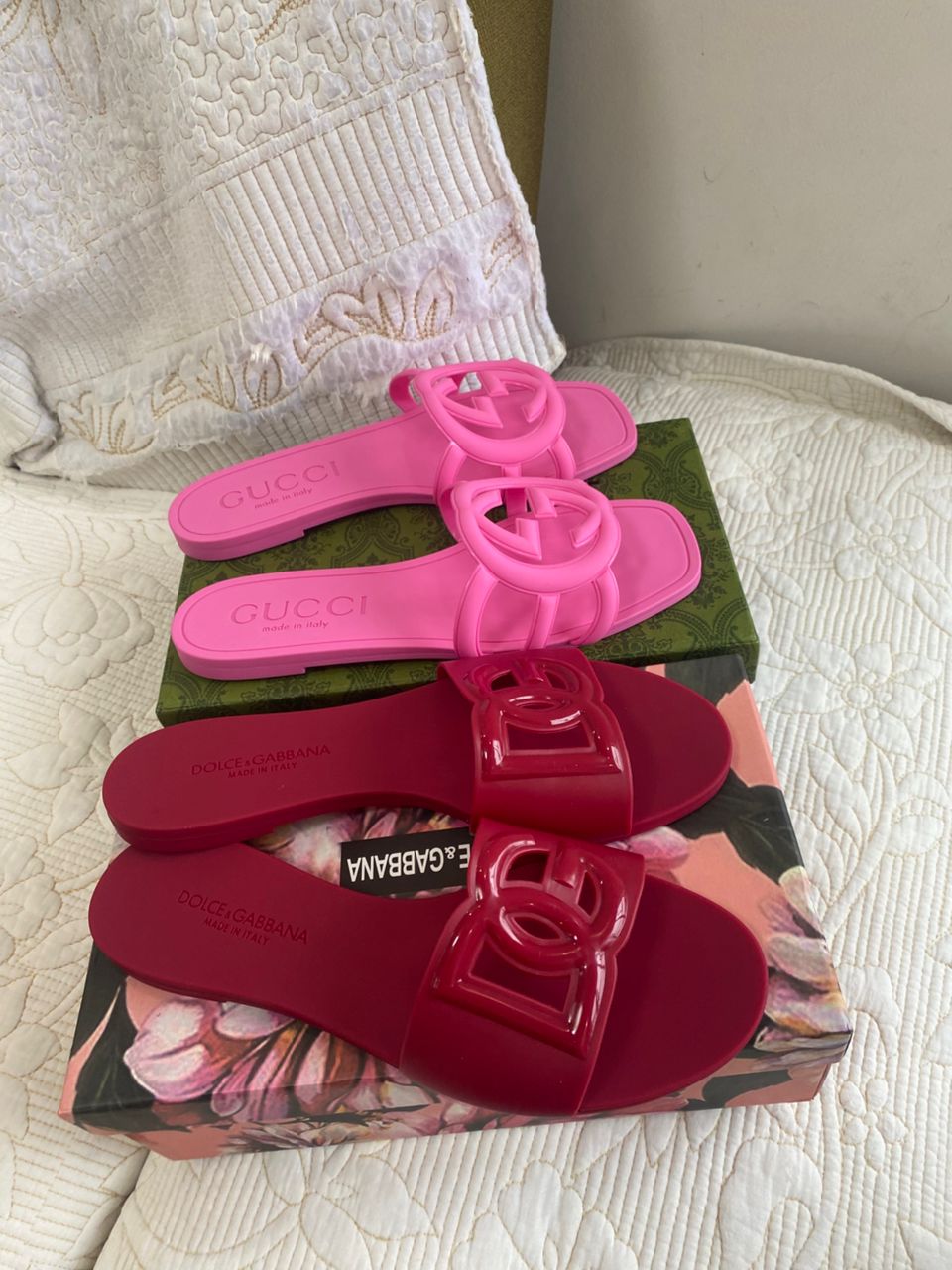 Pink Women's Interlocking G slide sandal