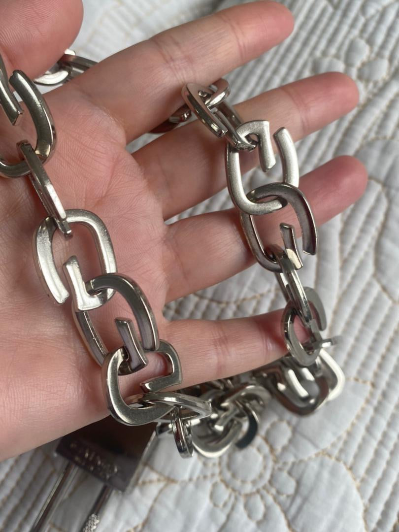 Givench Chain Lock Bracelet