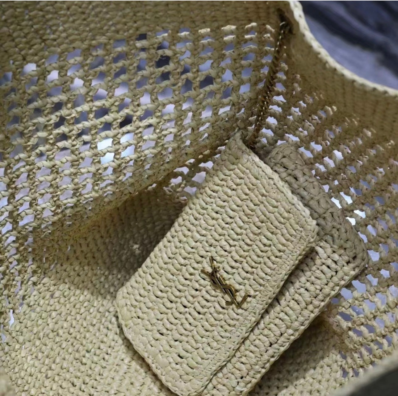 ICARE IN RAFFIA