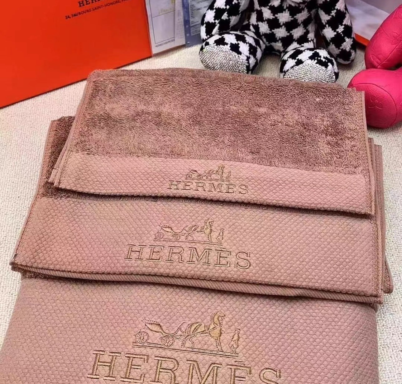 Hermes Towel Set (More Colors)