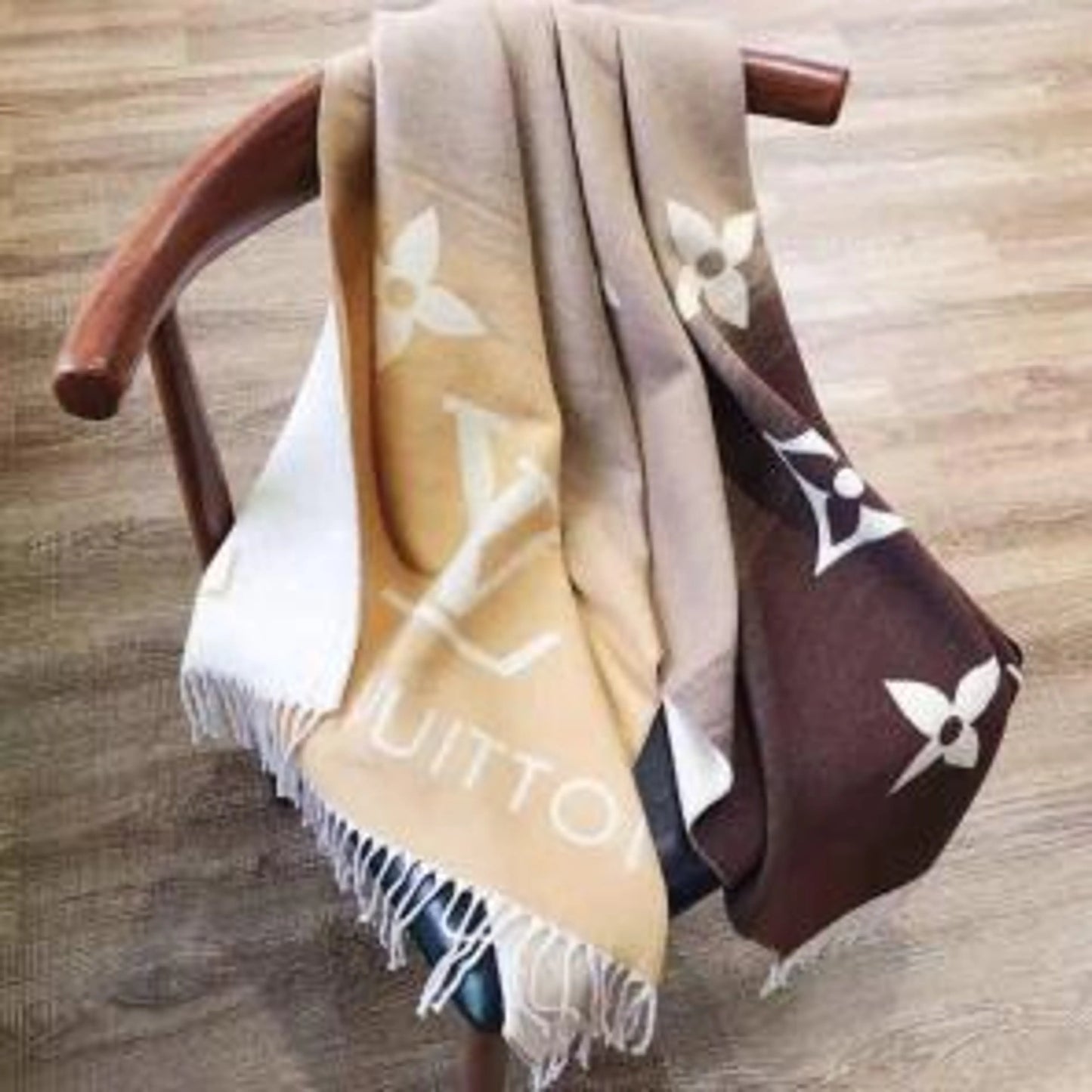 Gradient Scarf LV