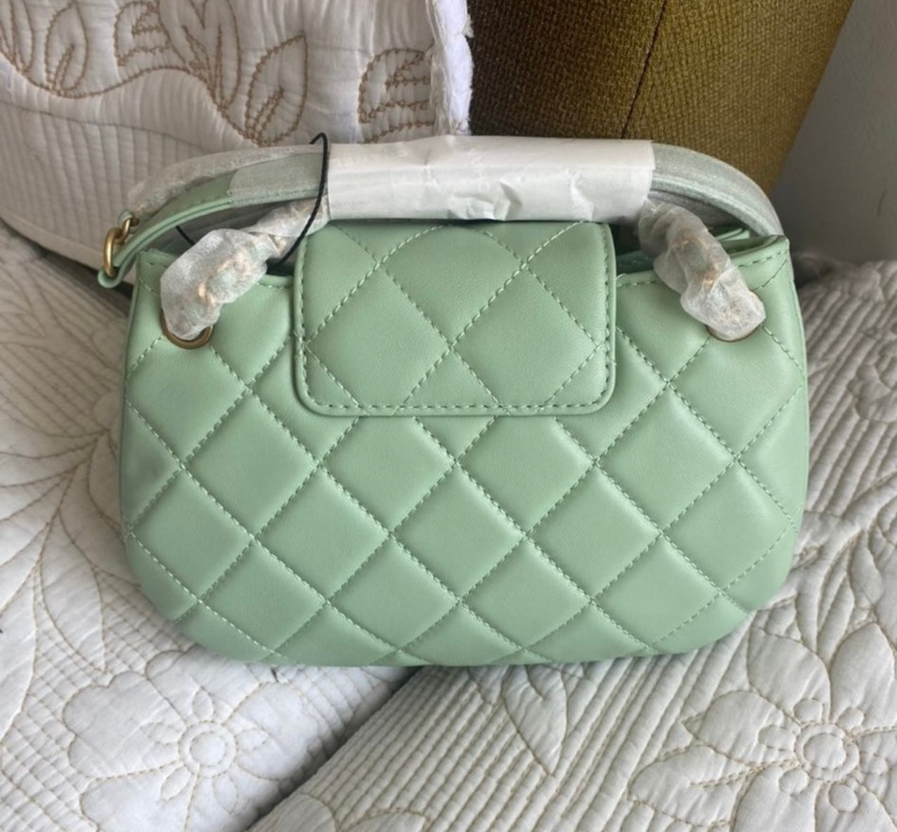 Coco Cruise Small Messenger Bag