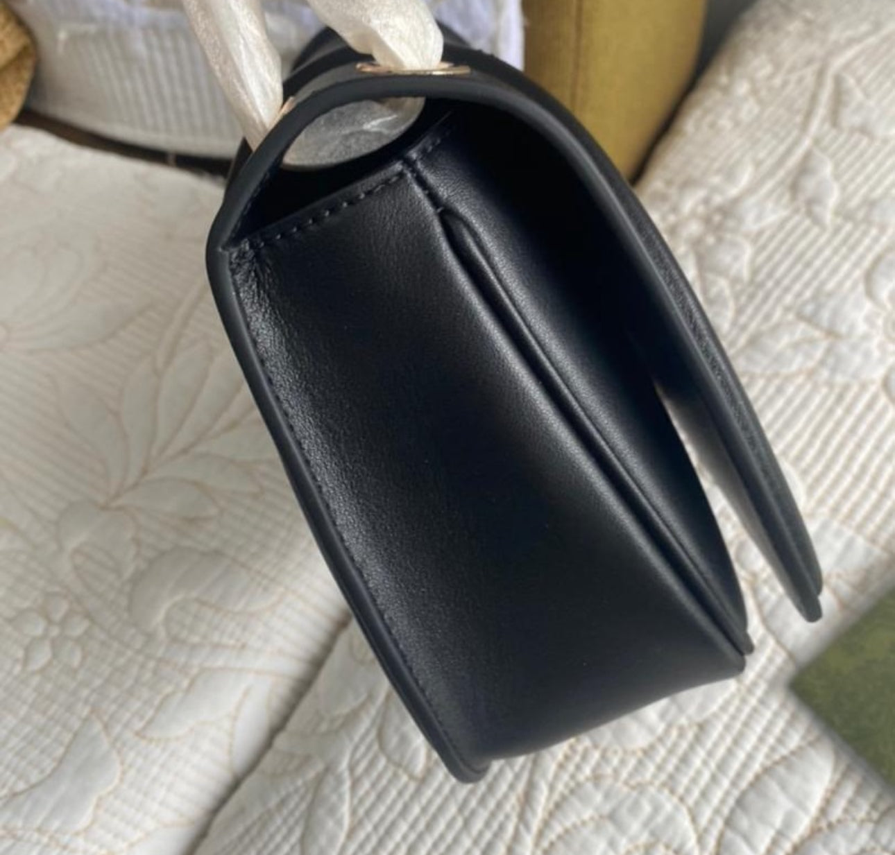 Blondie Shoulder Bag in black leather