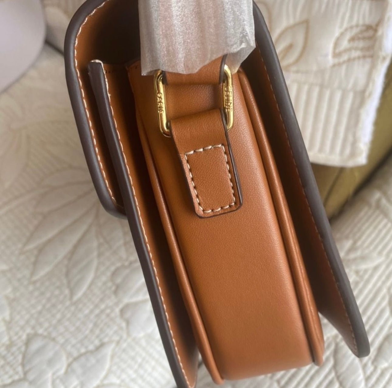 CLASSIQUE TRIOMPHE BAG IN TEXTILE AND CALFSKIN NATURAL / TAN
