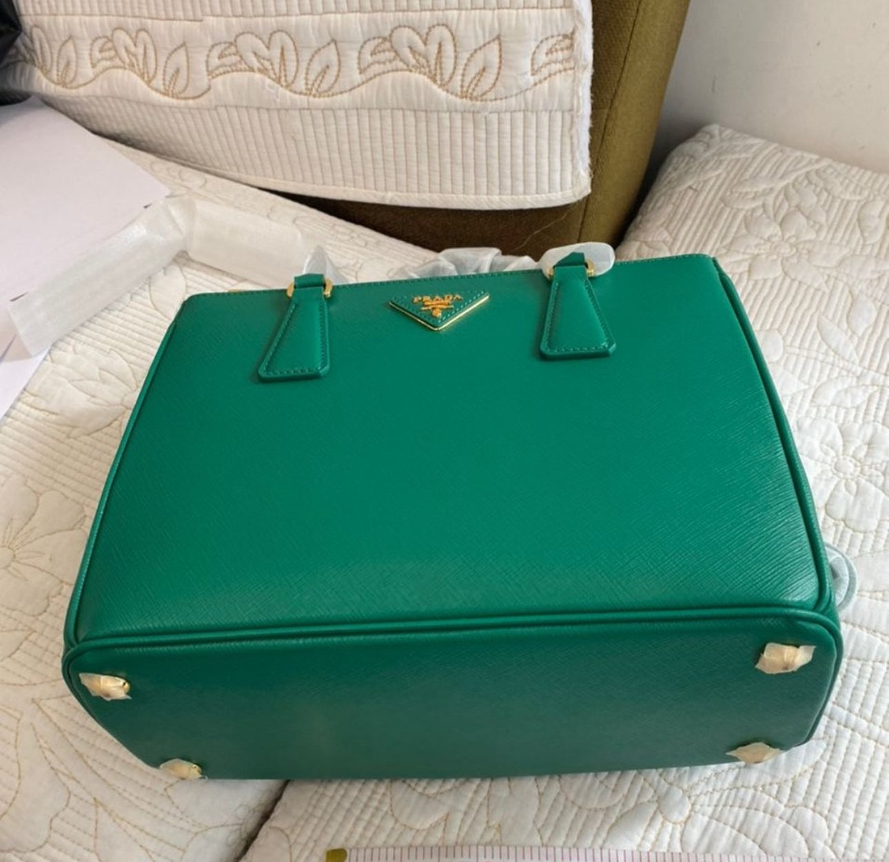 Medium Galleria Saffiano leather bag