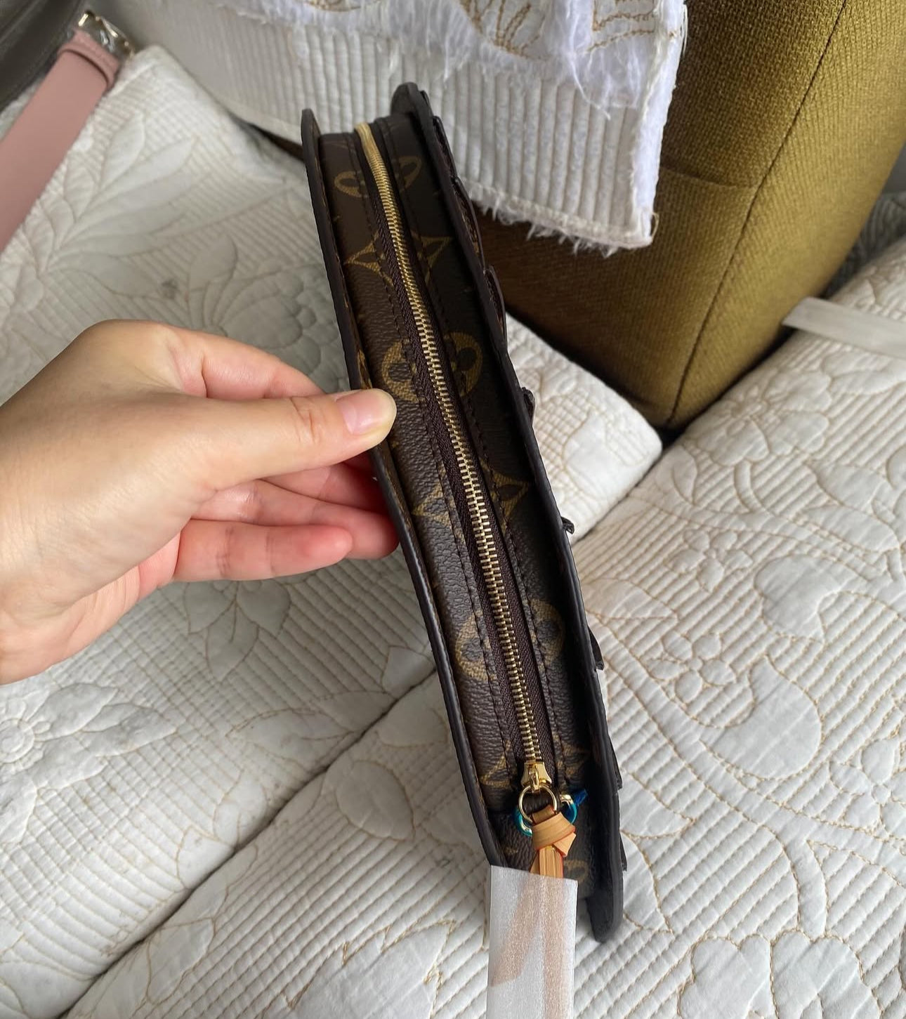 LV Fan Bag | TOP SELLER