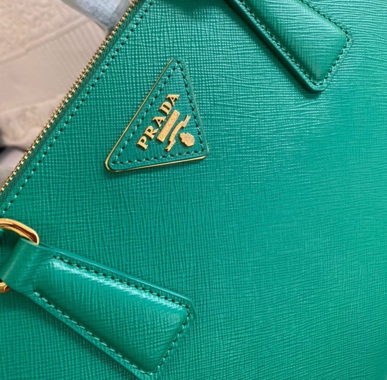 Medium Galleria Saffiano leather bag