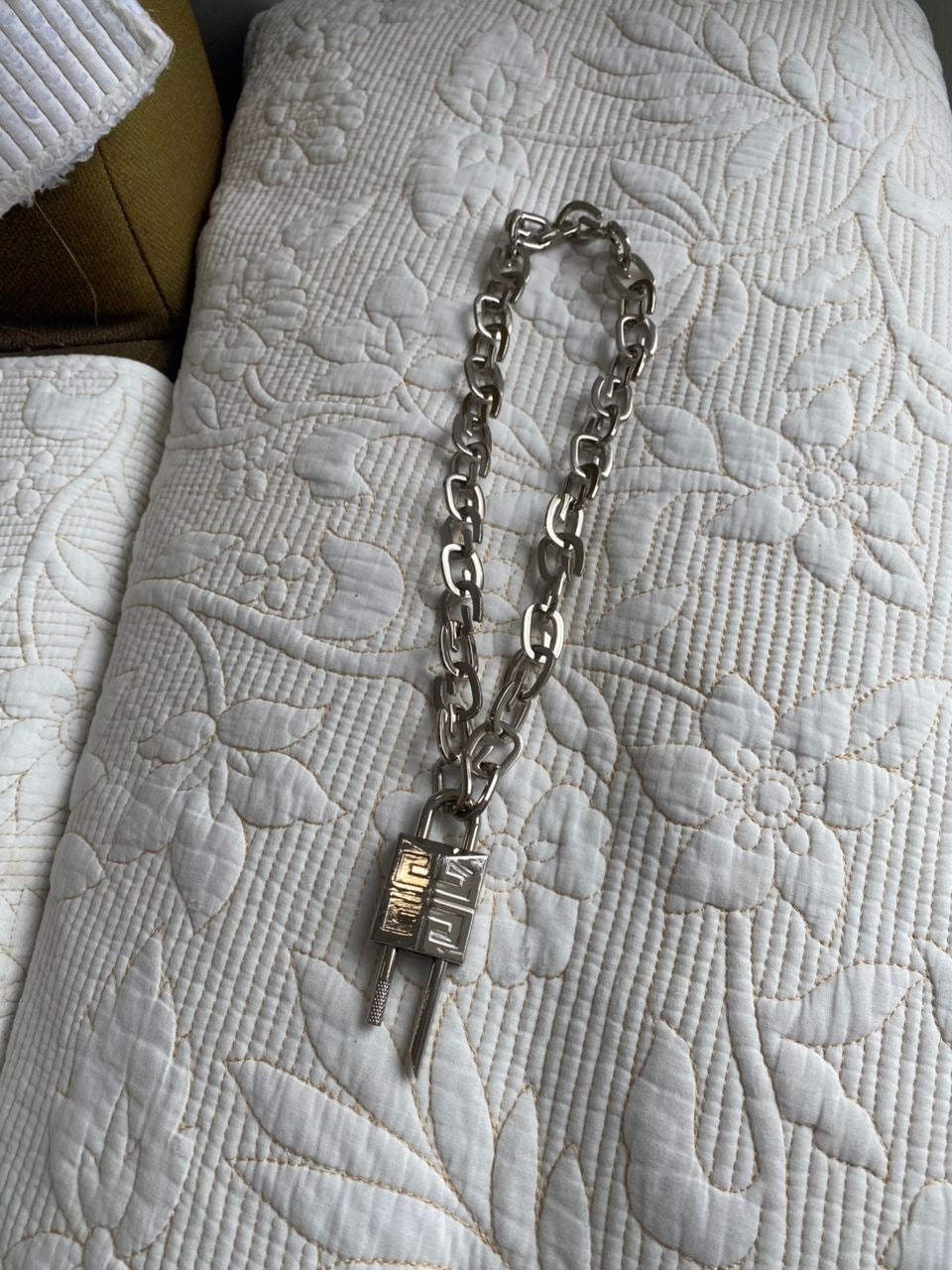Collar de cadena de Givench