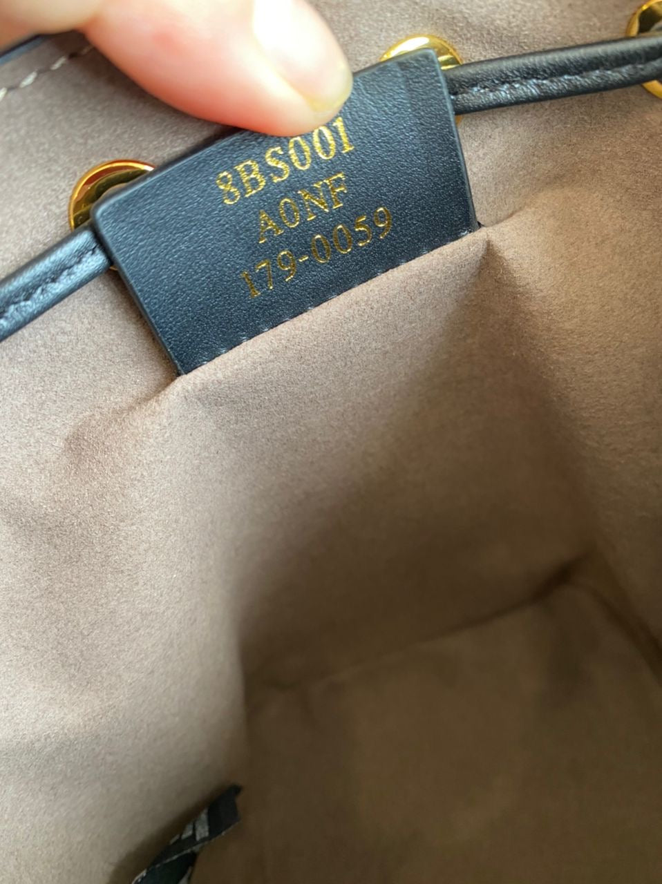 Mon Trésor Noir Embossé FF