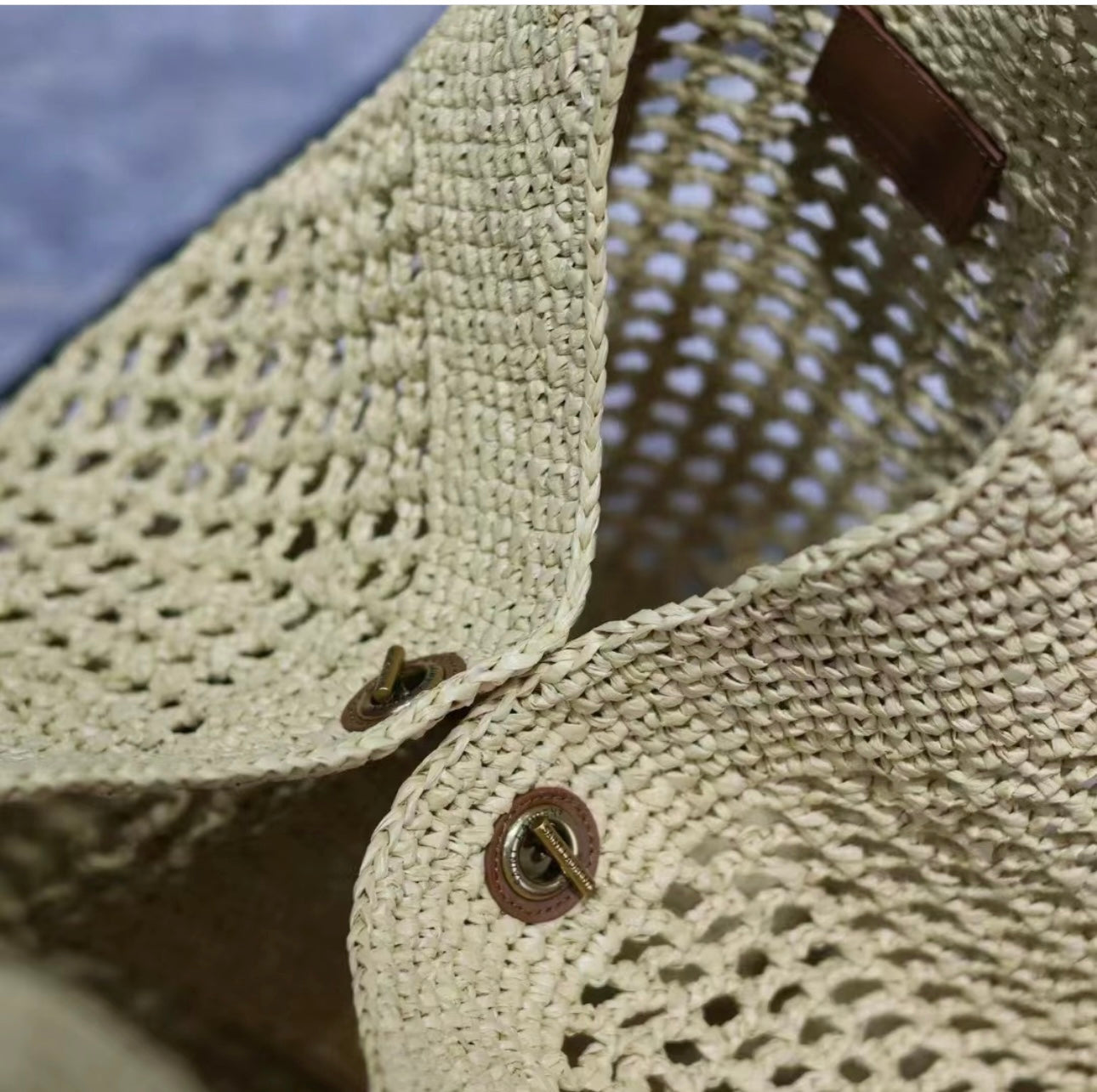 ICARE IN RAFFIA