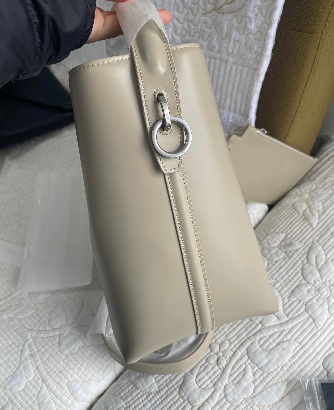 YSL | Le 37 Small Bag in Shiny Leather in Beige