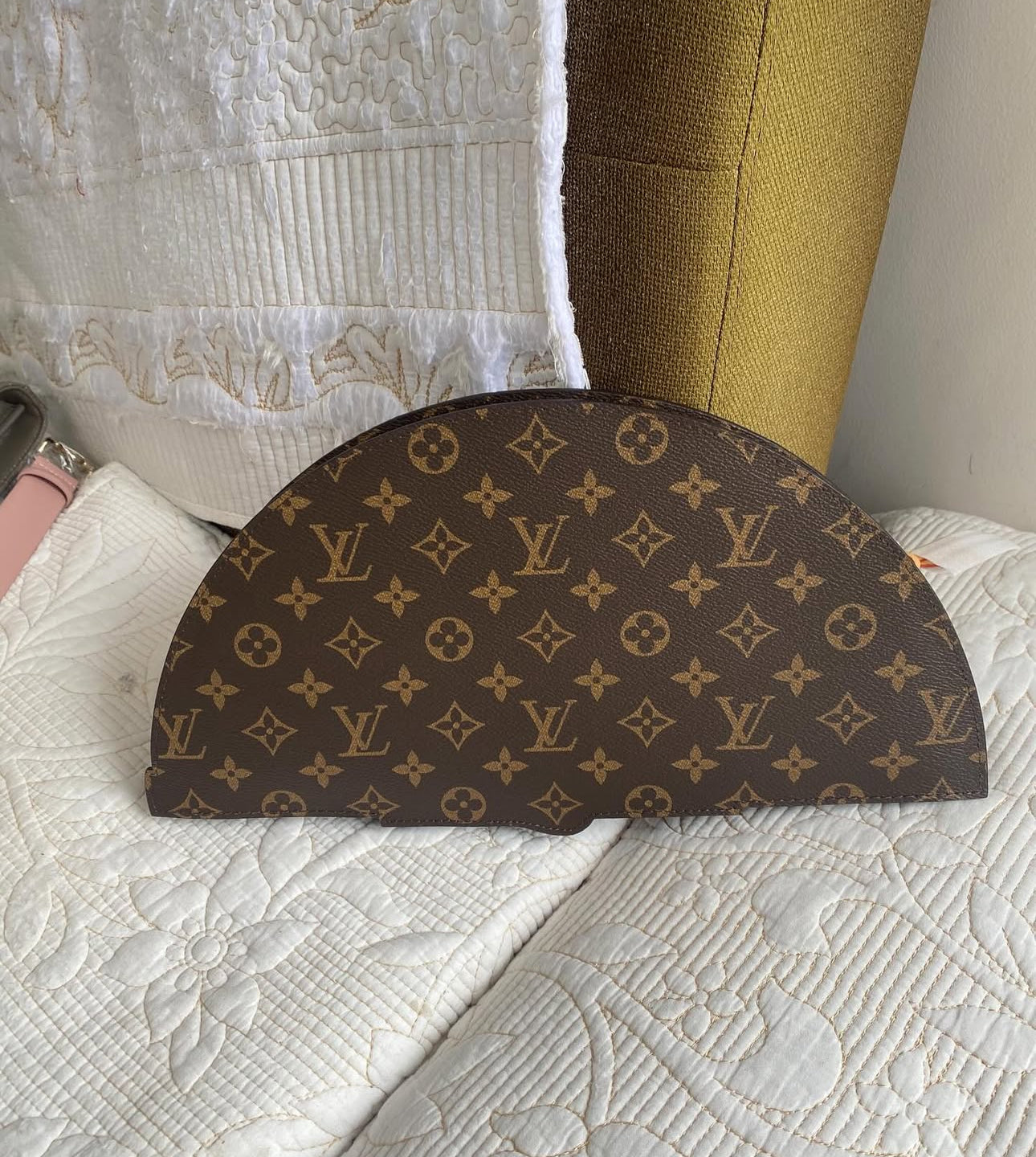 LV Fan Bag | TOP SELLER