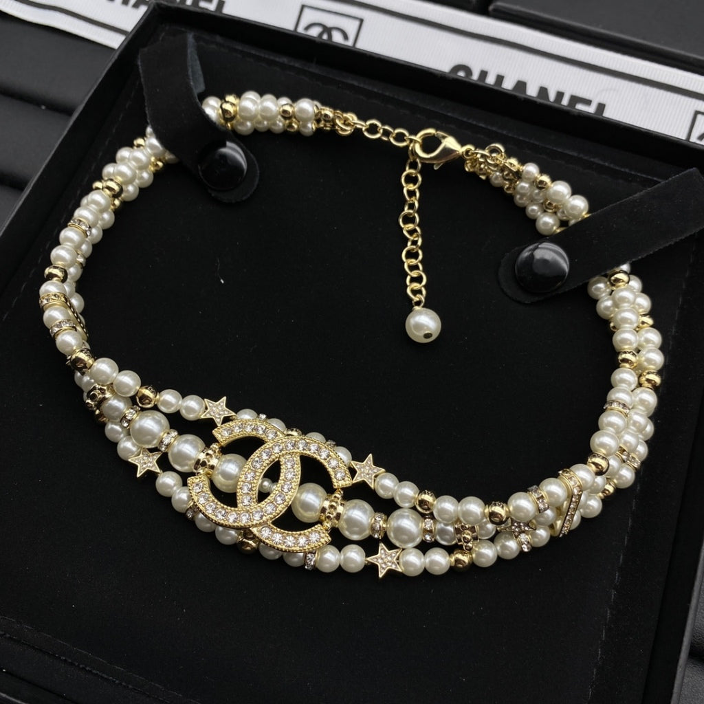 Coco Pearl & Star Choker