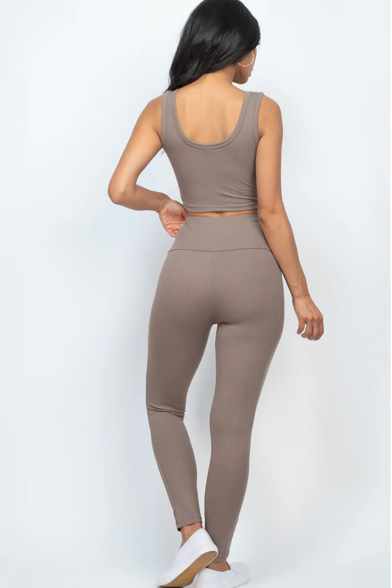 Conjunto de leggings y top corto de canalé Essential (9 colores)