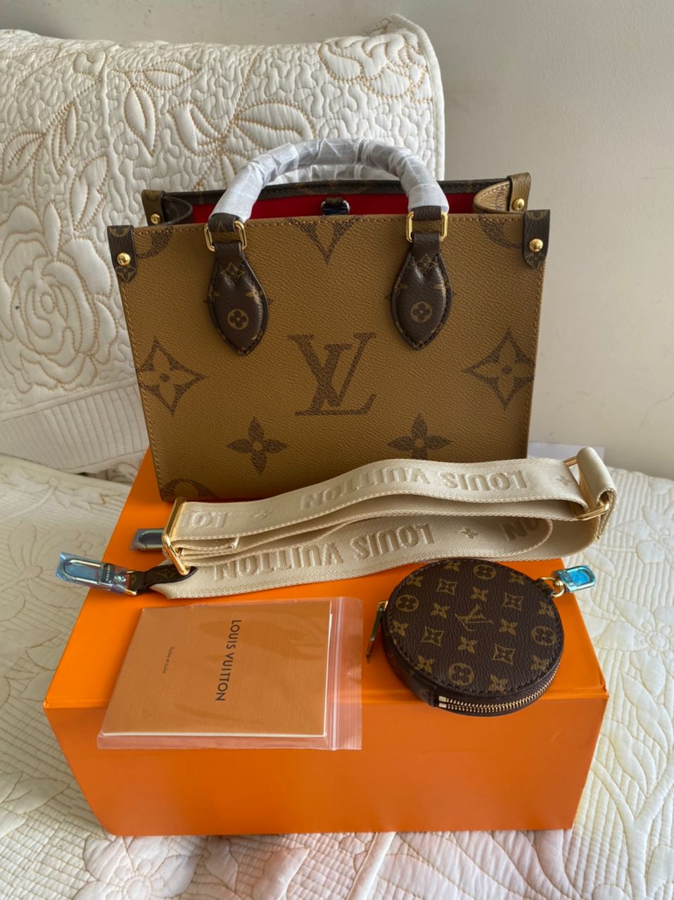 OnTheGo PM | Monogramme inversé