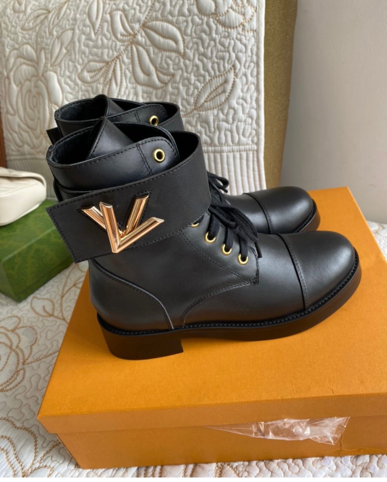 Black Wonderland Boot