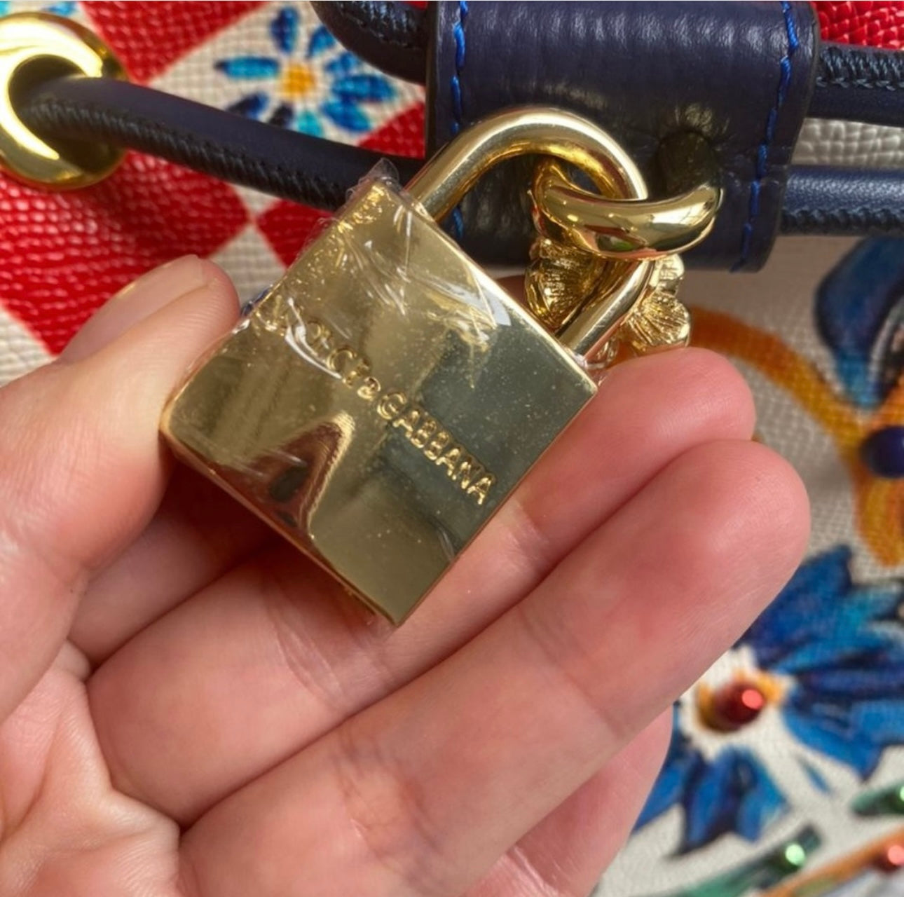 DG Majolica Bucket Bag