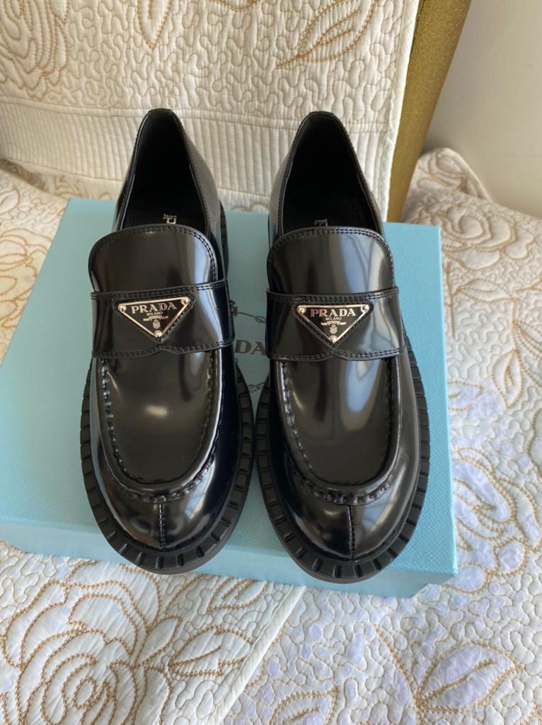 PRA Spazzolato Logo Leather Loafers
