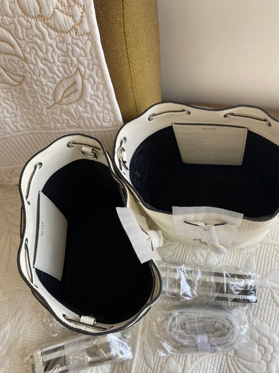 PRA | Sac seau en cuir blanc