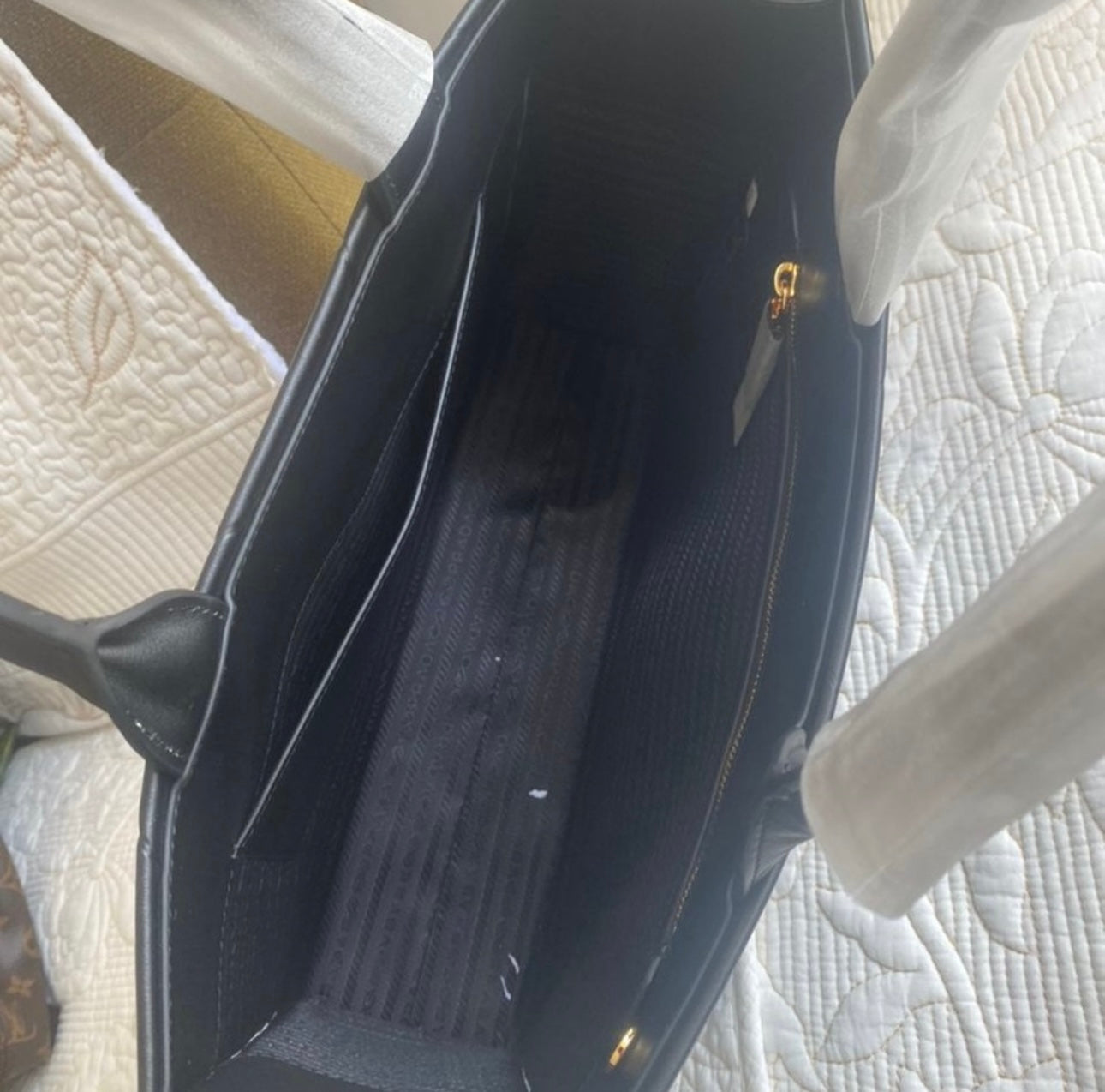 Sac Symbole moyen en cuir avec surpiqûres
