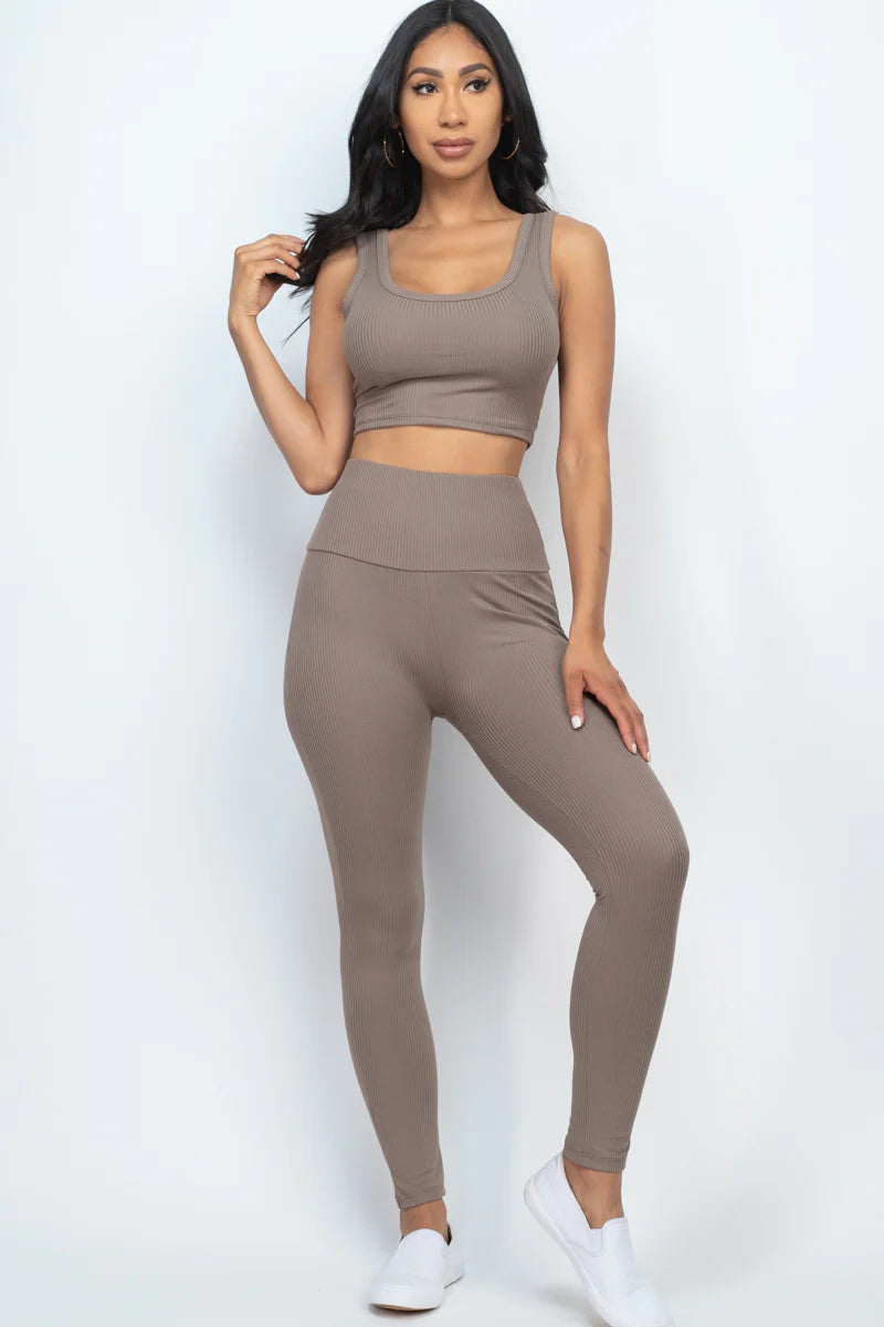 Conjunto de leggings y top corto de canalé Essential (9 colores)