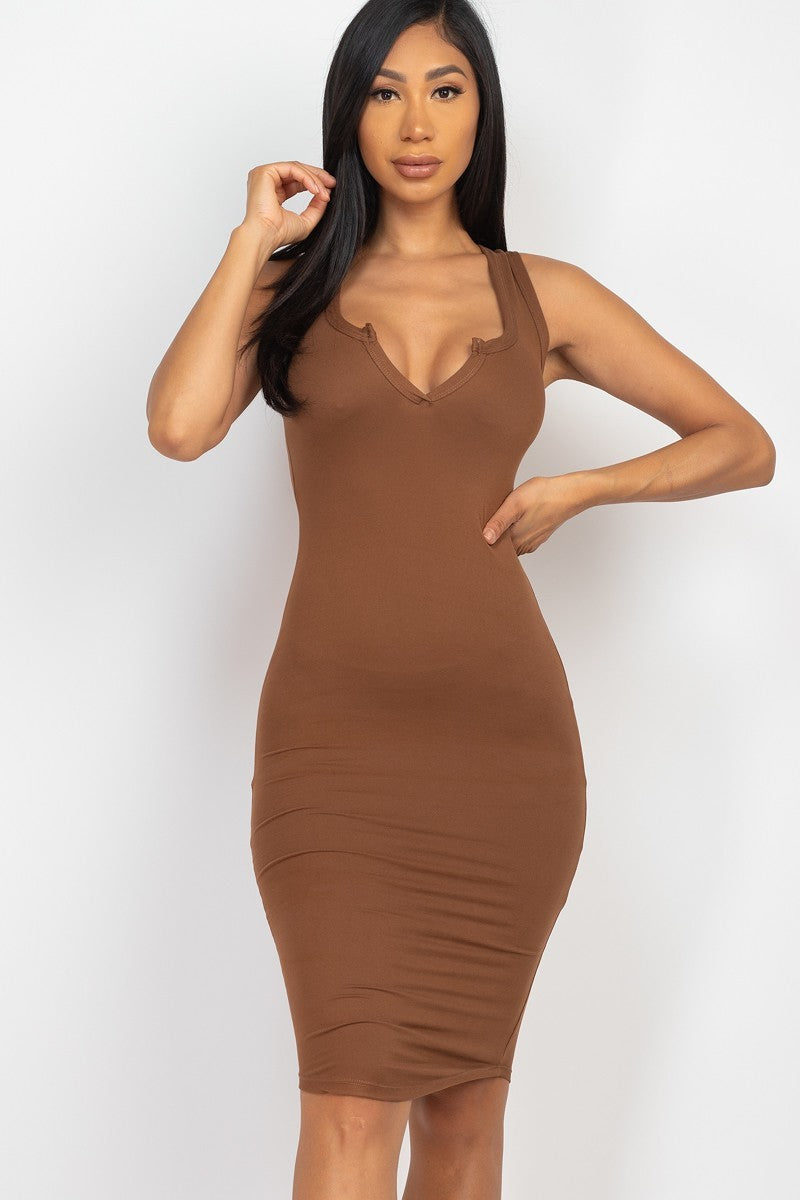 Vestido sin mangas con cuello en V hasta la rodilla