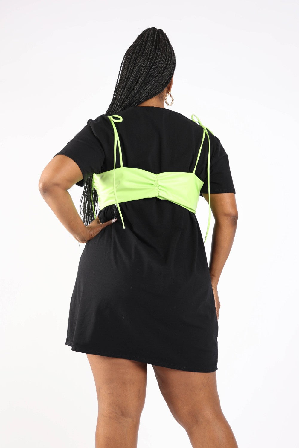 Robe t-shirt à superposition de soutien-gorge mat