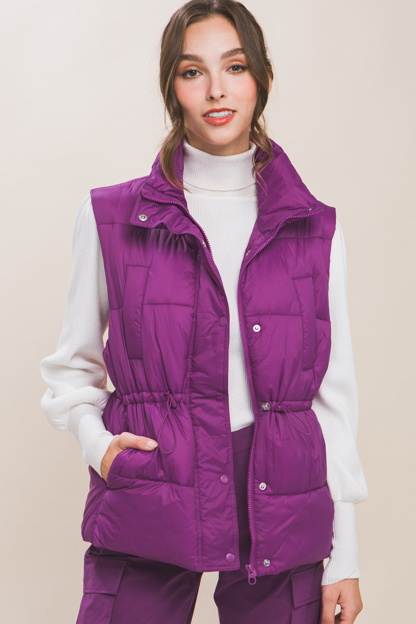 Gilet doudoune boutonné zippé avec bascules à la taille (5 couleurs)