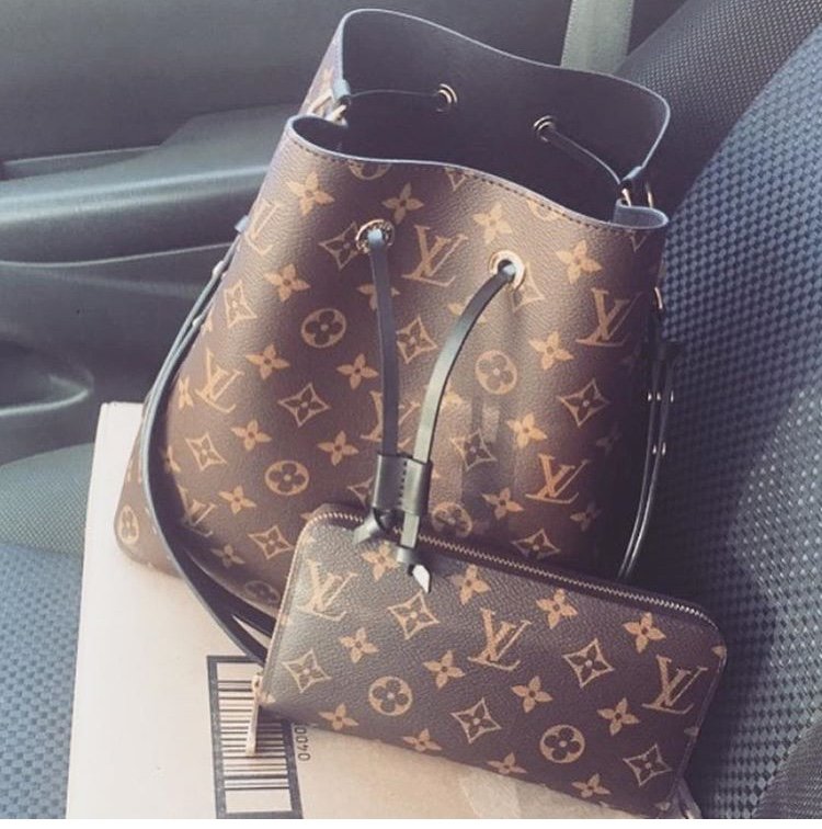 Neo Bucket Bag