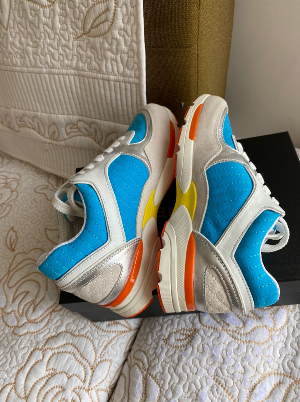 Zapatilla Coco Puntada Azul Naranja