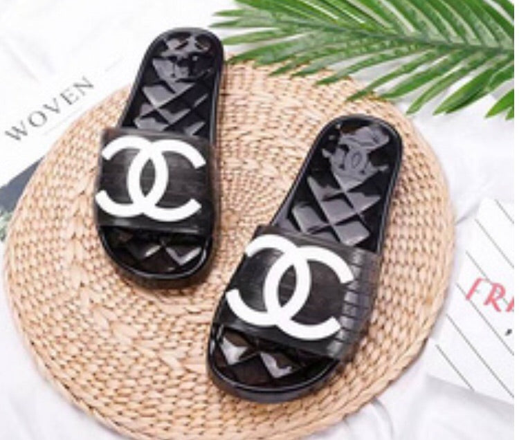 Claquette brillante Coco noir + blanc