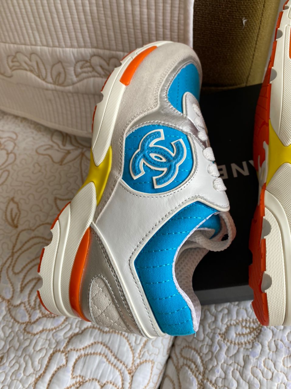 Zapatilla Coco Puntada Azul Naranja