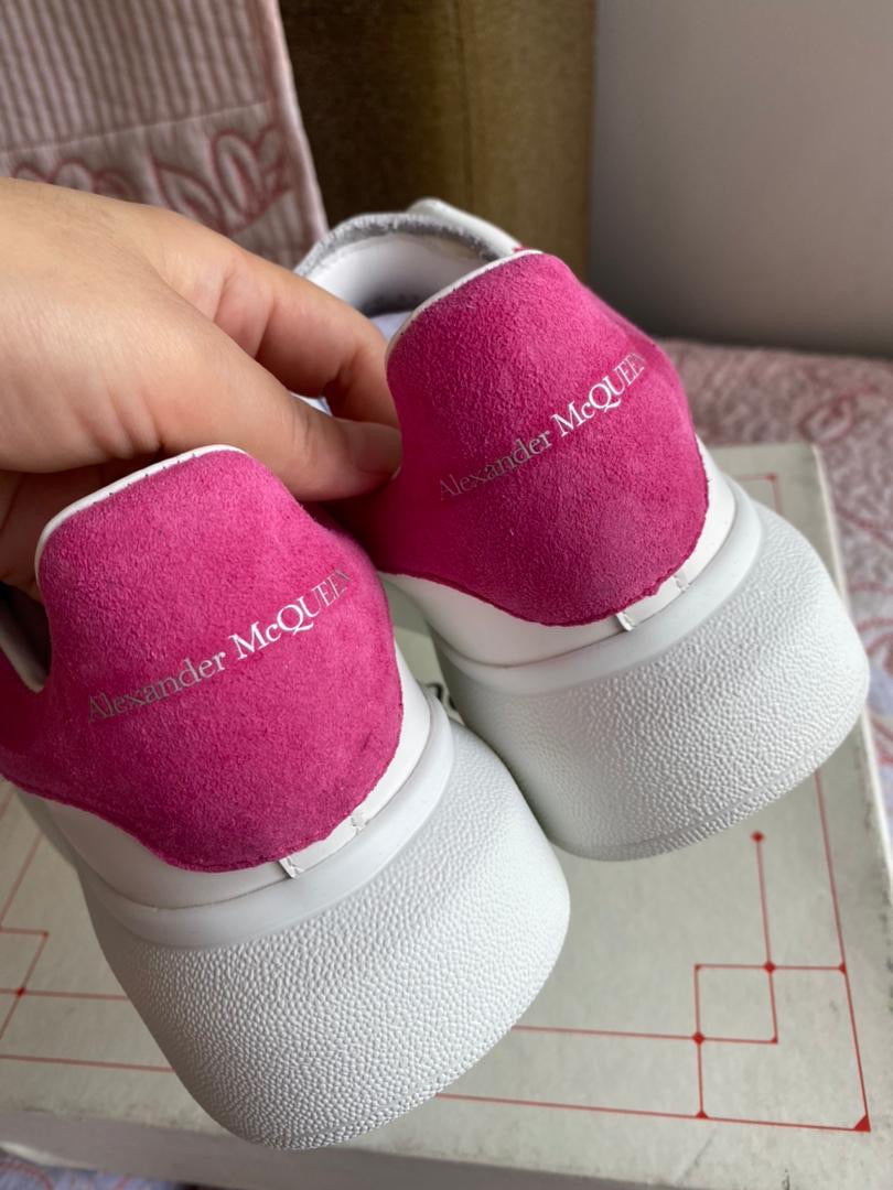 McQueen rosa de gran tamaño