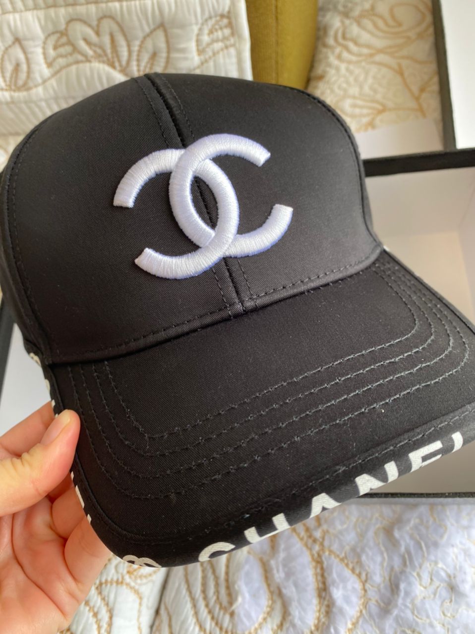 Gorra con logotipo CC