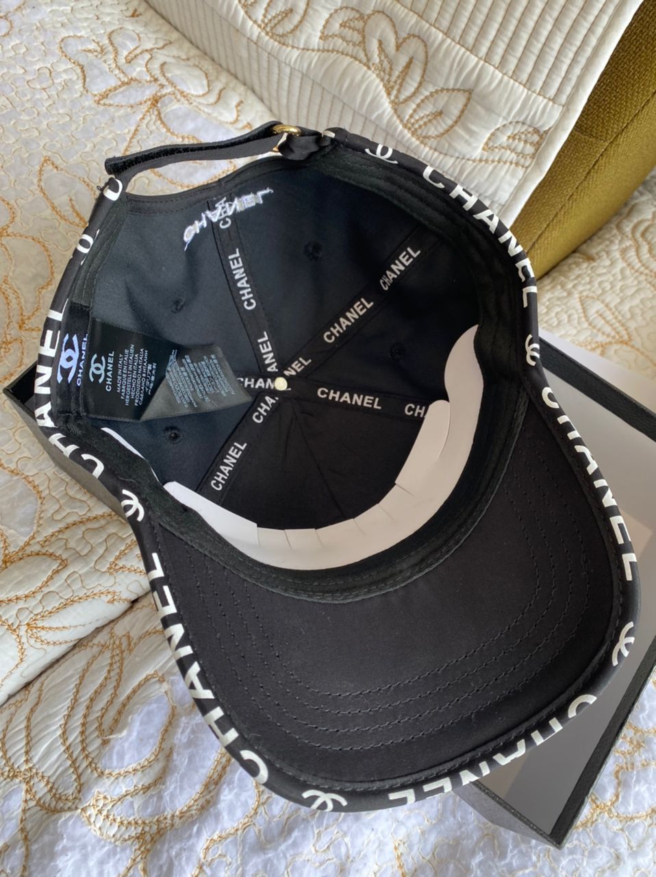 Gorra con logotipo CC