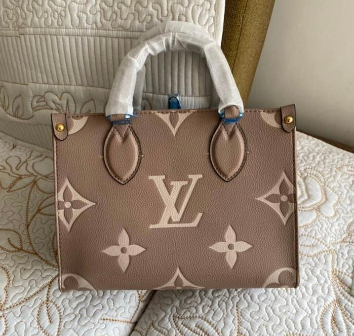 Dove/Cream On the GO TOTE MM