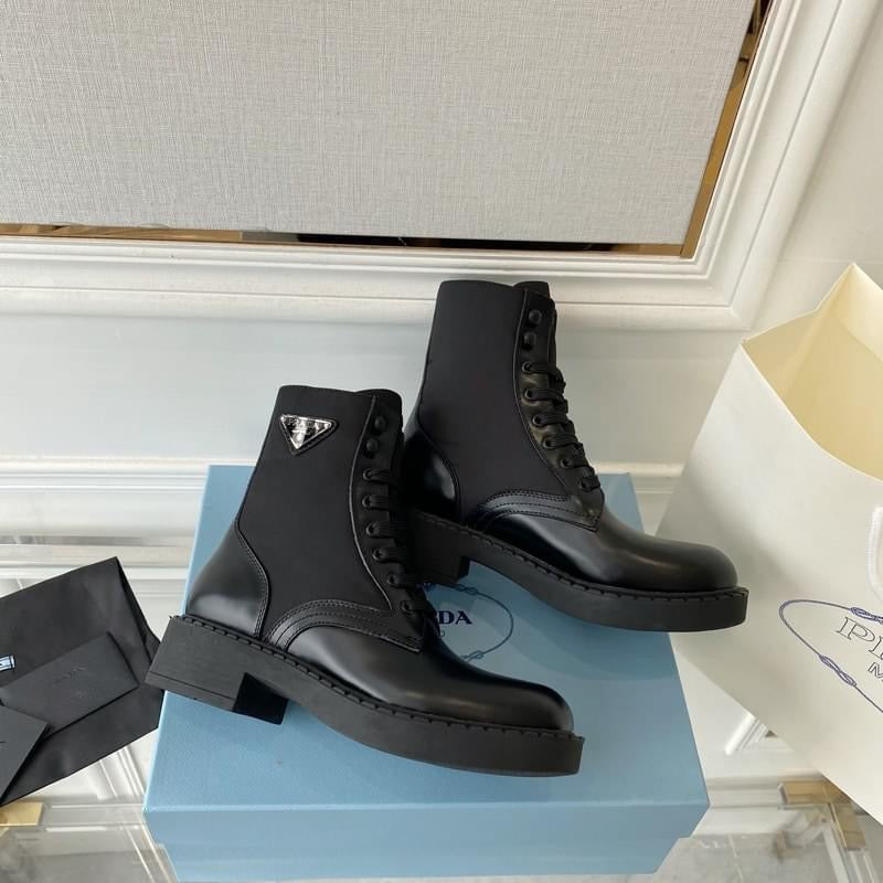 Botas de cuero cepillado y Re-Nylon