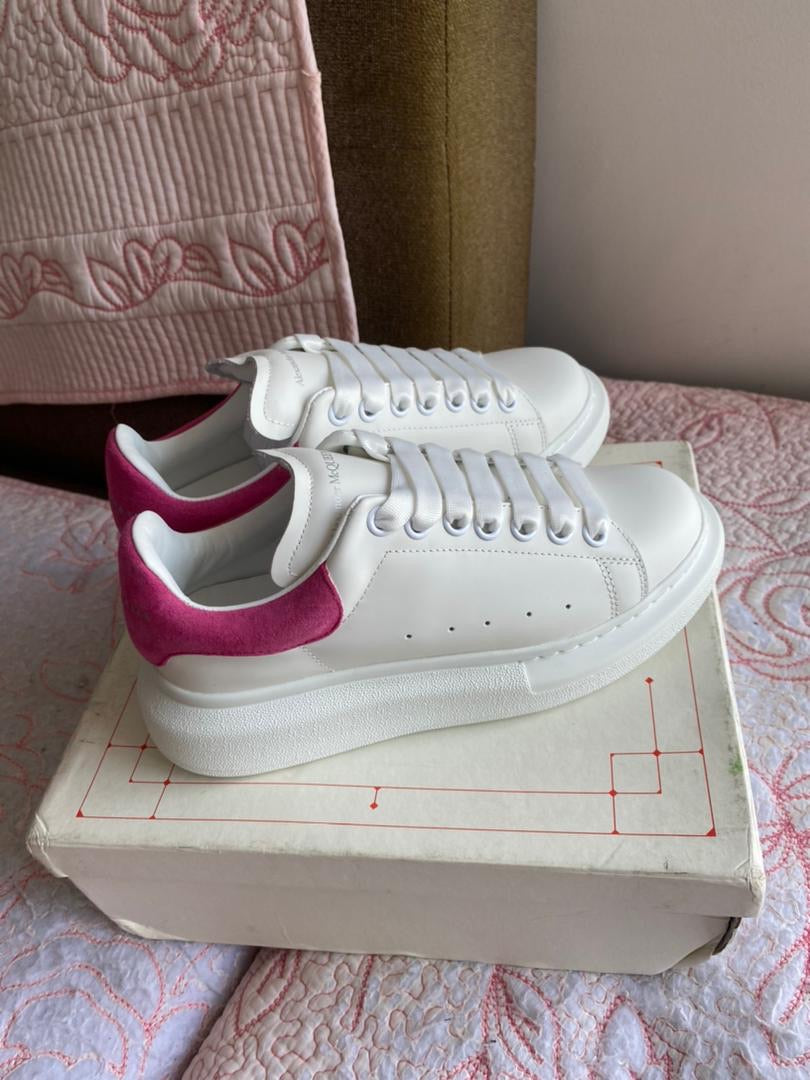 McQueen rosa de gran tamaño